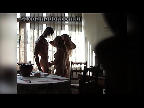 ❤️ Seksikaverit kutsuvat jättimiehen ja kolmen kimppakivaa hänen kanssaan ❤ Porno vk at fi.tubsexercom.ru ﹏